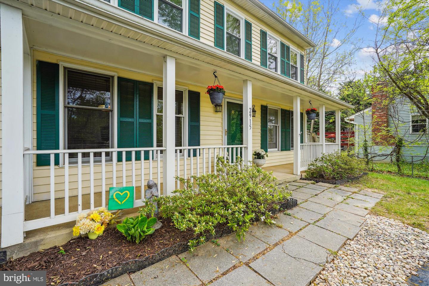 2915 CHAIN BRIDGE RD, OAKTON, Virginia 22124, 4 Bedrooms Bedrooms, ,3 BathroomsBathrooms,Residential,For sale,2915 CHAIN BRIDGE RD,VAFX2235472 MLS # VAFX2235472