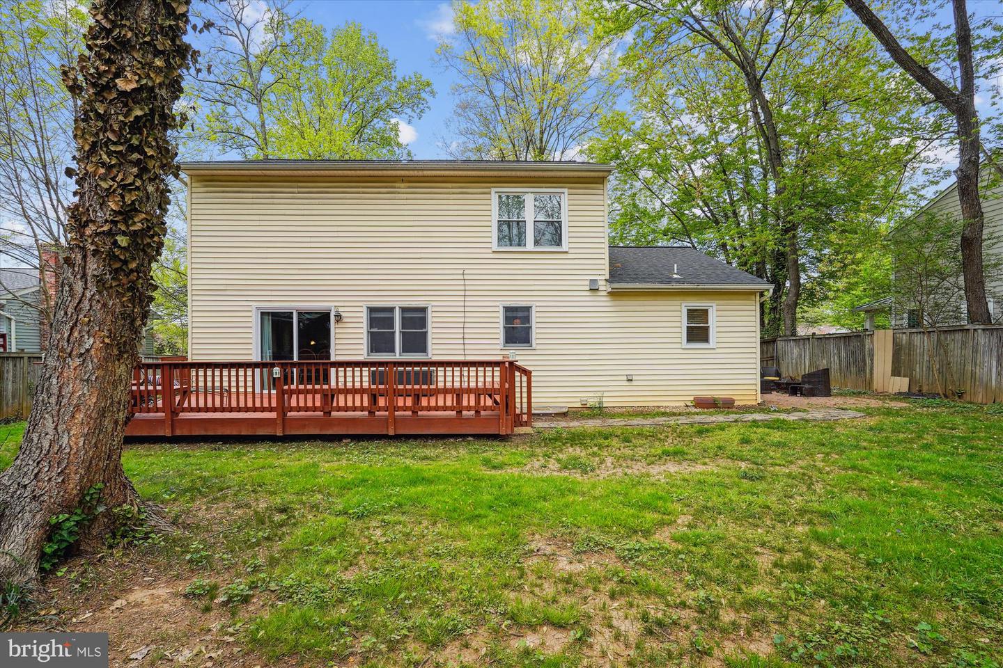 2915 CHAIN BRIDGE RD, OAKTON, Virginia 22124, 4 Bedrooms Bedrooms, ,3 BathroomsBathrooms,Residential,For sale,2915 CHAIN BRIDGE RD,VAFX2235472 MLS # VAFX2235472