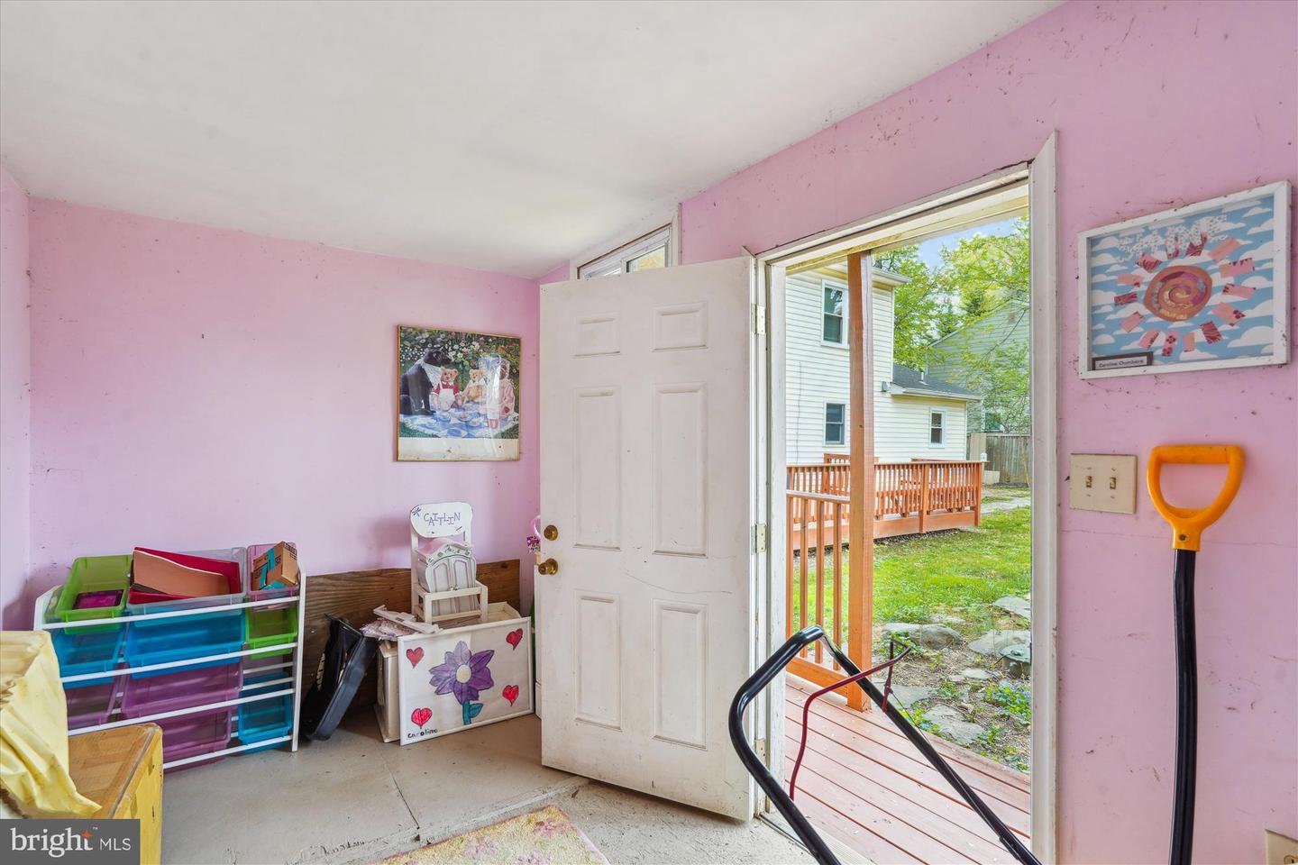 2915 CHAIN BRIDGE RD, OAKTON, Virginia 22124, 4 Bedrooms Bedrooms, ,3 BathroomsBathrooms,Residential,For sale,2915 CHAIN BRIDGE RD,VAFX2235472 MLS # VAFX2235472