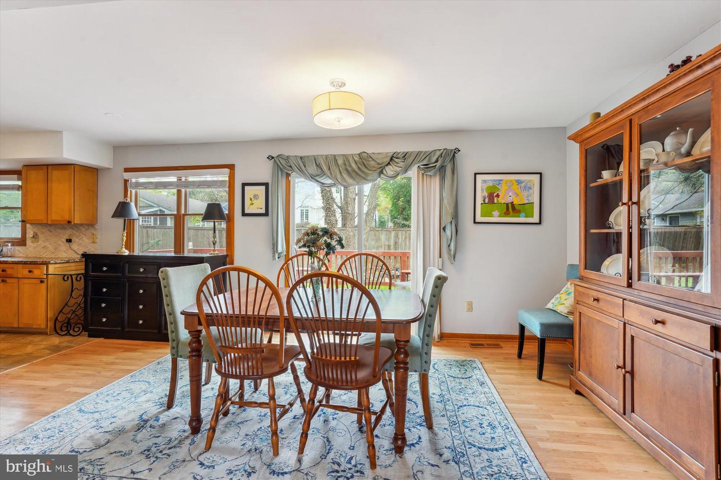 2915 CHAIN BRIDGE RD, OAKTON, Virginia 22124, 4 Bedrooms Bedrooms, ,3 BathroomsBathrooms,Residential,For sale,2915 CHAIN BRIDGE RD,VAFX2235472 MLS # VAFX2235472