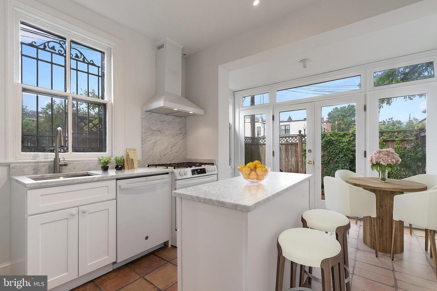 108 3RD ST NE, WASHINGTON, District Of Columbia 20002, 6 Bedrooms Bedrooms, 15 Rooms Rooms,3 BathroomsBathrooms,Residential,For sale,108 3RD ST NE,DCDC2200294 MLS # DCDC2200294