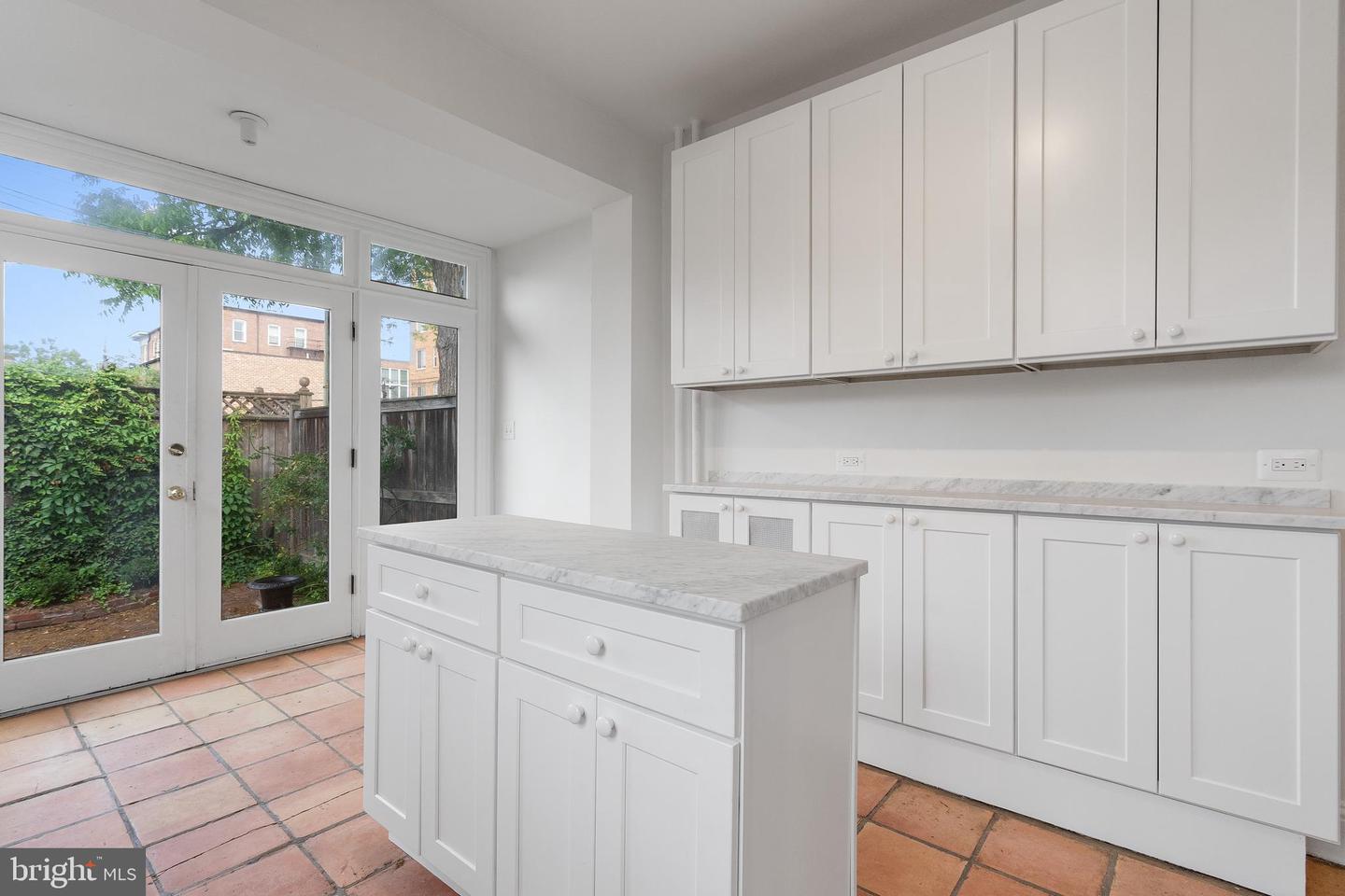108 3RD ST NE, WASHINGTON, District Of Columbia 20002, 6 Bedrooms Bedrooms, 15 Rooms Rooms,3 BathroomsBathrooms,Residential,For sale,108 3RD ST NE,DCDC2200294 MLS # DCDC2200294