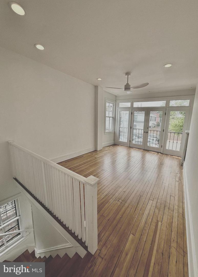 108 3RD ST NE, WASHINGTON, District Of Columbia 20002, 6 Bedrooms Bedrooms, 15 Rooms Rooms,3 BathroomsBathrooms,Residential,For sale,108 3RD ST NE,DCDC2200294 MLS # DCDC2200294