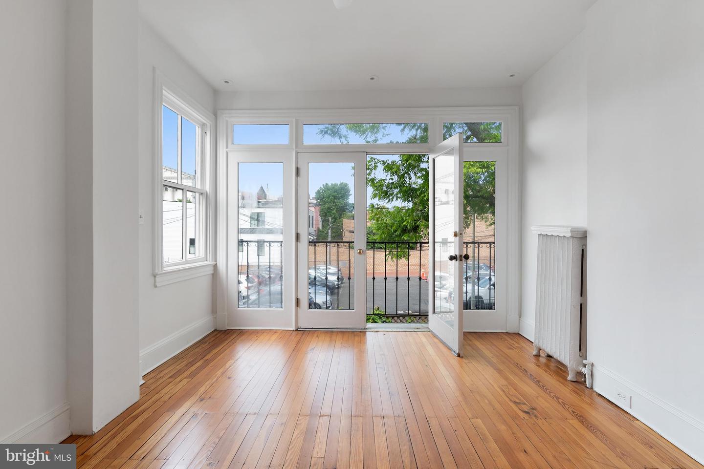 108 3RD ST NE, WASHINGTON, District Of Columbia 20002, 6 Bedrooms Bedrooms, 15 Rooms Rooms,3 BathroomsBathrooms,Residential,For sale,108 3RD ST NE,DCDC2200294 MLS # DCDC2200294