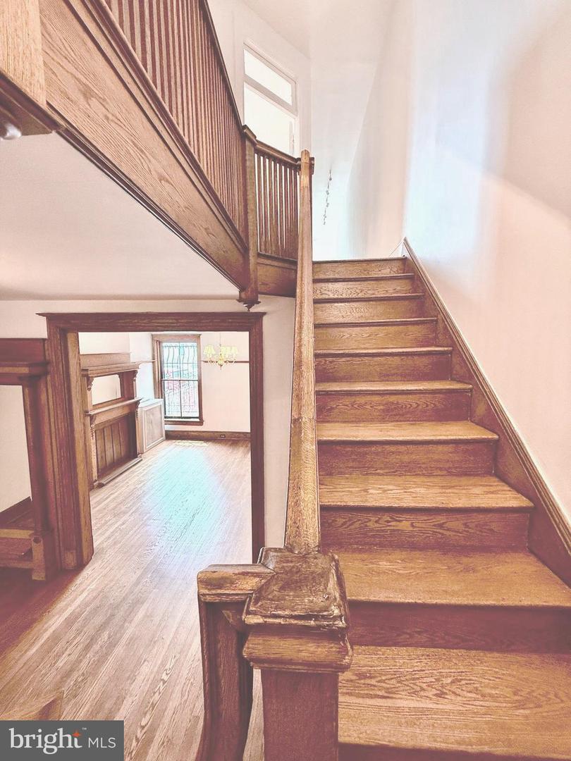 108 3RD ST NE, WASHINGTON, District Of Columbia 20002, 6 Bedrooms Bedrooms, 15 Rooms Rooms,3 BathroomsBathrooms,Residential,For sale,108 3RD ST NE,DCDC2200294 MLS # DCDC2200294