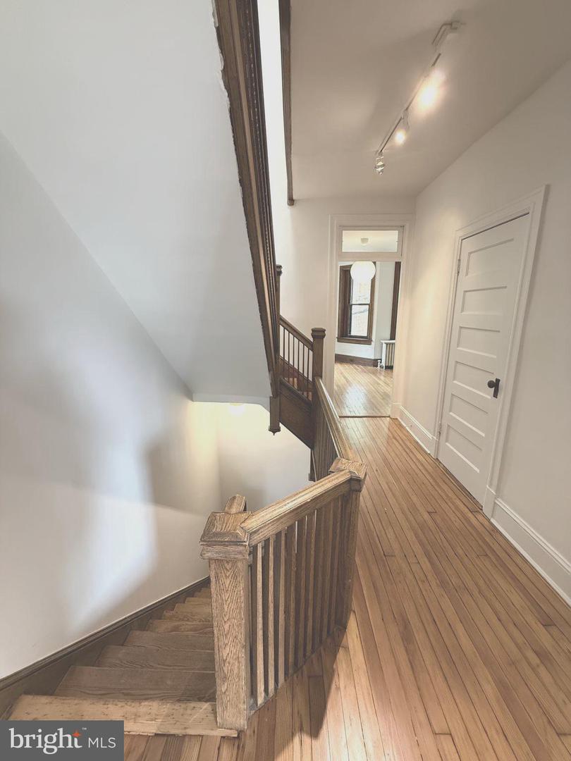 108 3RD ST NE, WASHINGTON, District Of Columbia 20002, 6 Bedrooms Bedrooms, 15 Rooms Rooms,3 BathroomsBathrooms,Residential,For sale,108 3RD ST NE,DCDC2200294 MLS # DCDC2200294