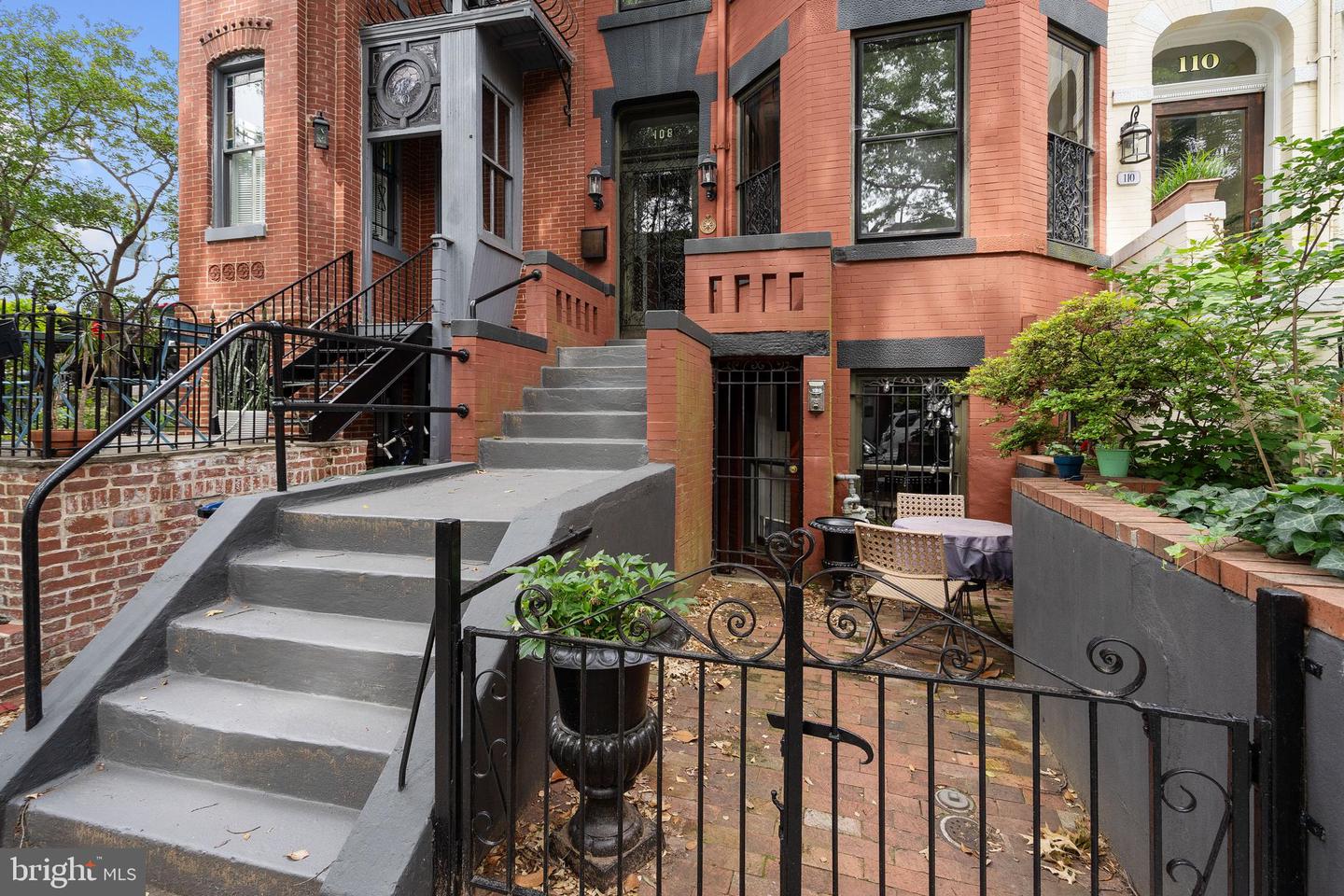 108 3RD ST NE, WASHINGTON, District Of Columbia 20002, 6 Bedrooms Bedrooms, 15 Rooms Rooms,3 BathroomsBathrooms,Residential,For sale,108 3RD ST NE,DCDC2200294 MLS # DCDC2200294