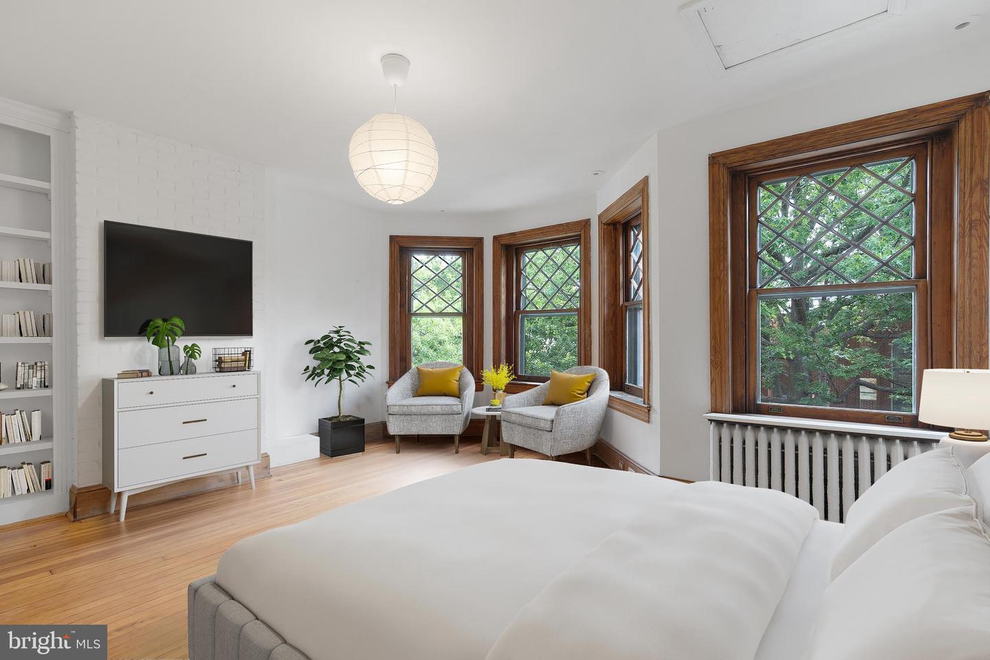 108 3RD ST NE, WASHINGTON, District Of Columbia 20002, 6 Bedrooms Bedrooms, 15 Rooms Rooms,3 BathroomsBathrooms,Residential,For sale,108 3RD ST NE,DCDC2200294 MLS # DCDC2200294