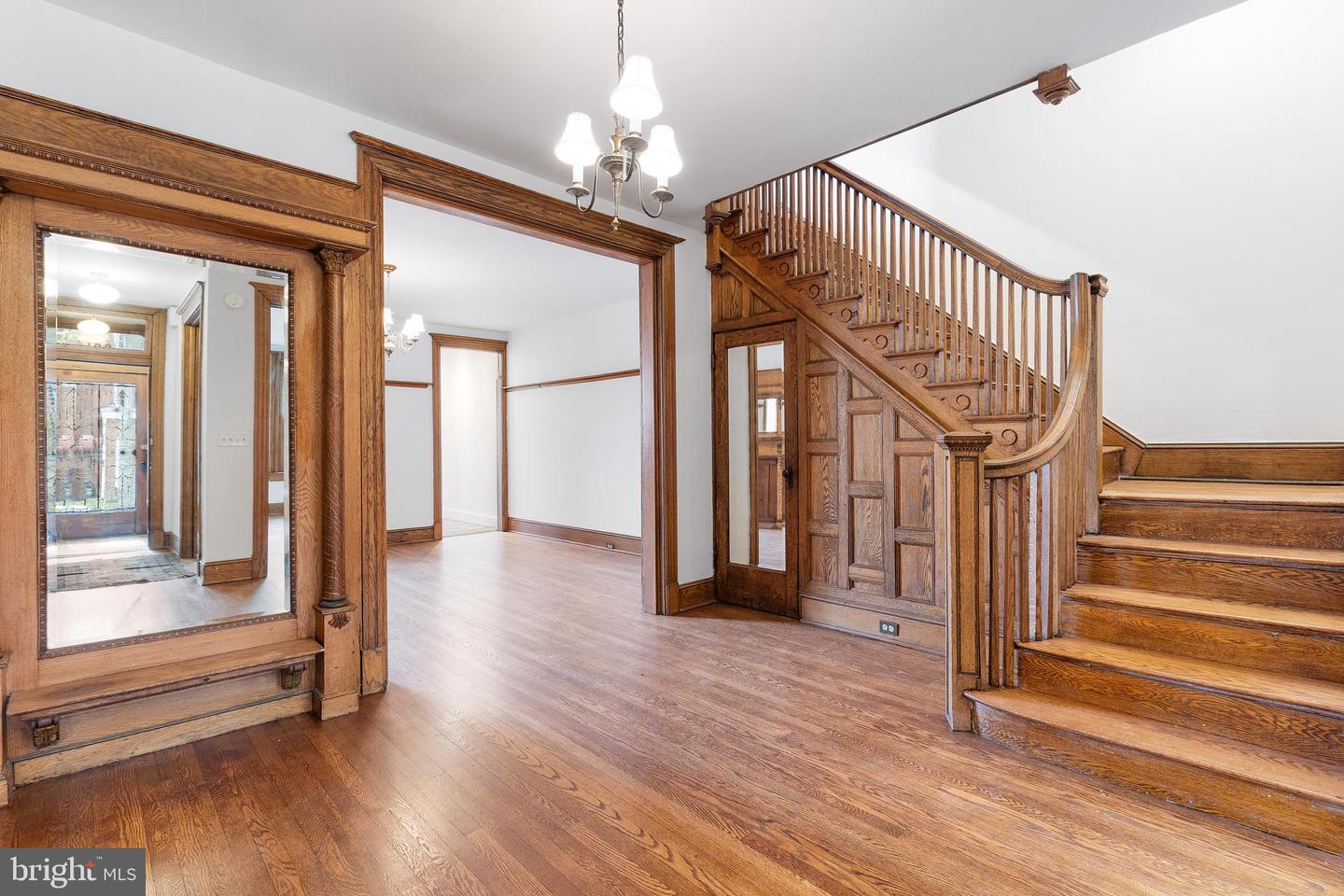 108 3RD ST NE, WASHINGTON, District Of Columbia 20002, 6 Bedrooms Bedrooms, 15 Rooms Rooms,3 BathroomsBathrooms,Residential,For sale,108 3RD ST NE,DCDC2200294 MLS # DCDC2200294