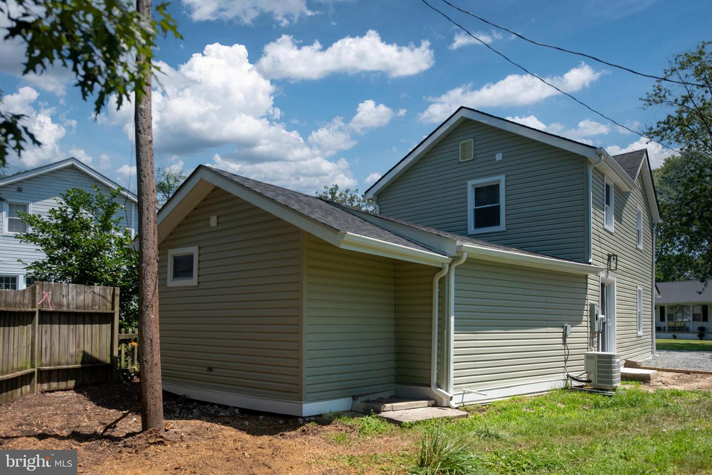 507 MARSHALL AVE, COLONIAL BEACH, Virginia 22443, 3 Bedrooms Bedrooms, ,2 BathroomsBathrooms,Residential,For sale,507 MARSHALL AVE,VAWE2008974 MLS # VAWE2008974