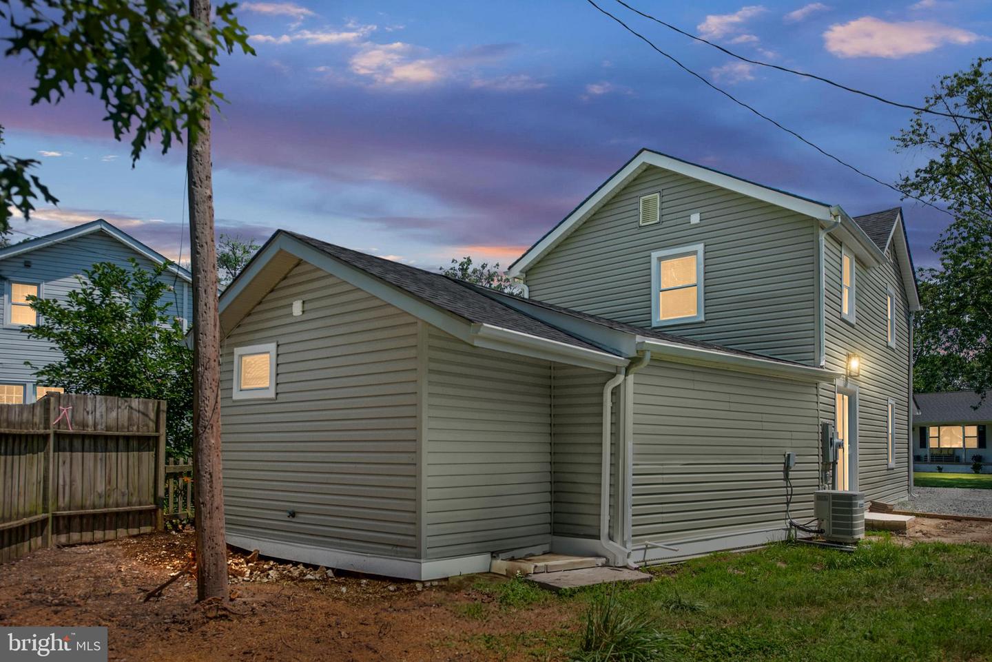 507 MARSHALL AVE, COLONIAL BEACH, Virginia 22443, 3 Bedrooms Bedrooms, ,2 BathroomsBathrooms,Residential,For sale,507 MARSHALL AVE,VAWE2008974 MLS # VAWE2008974