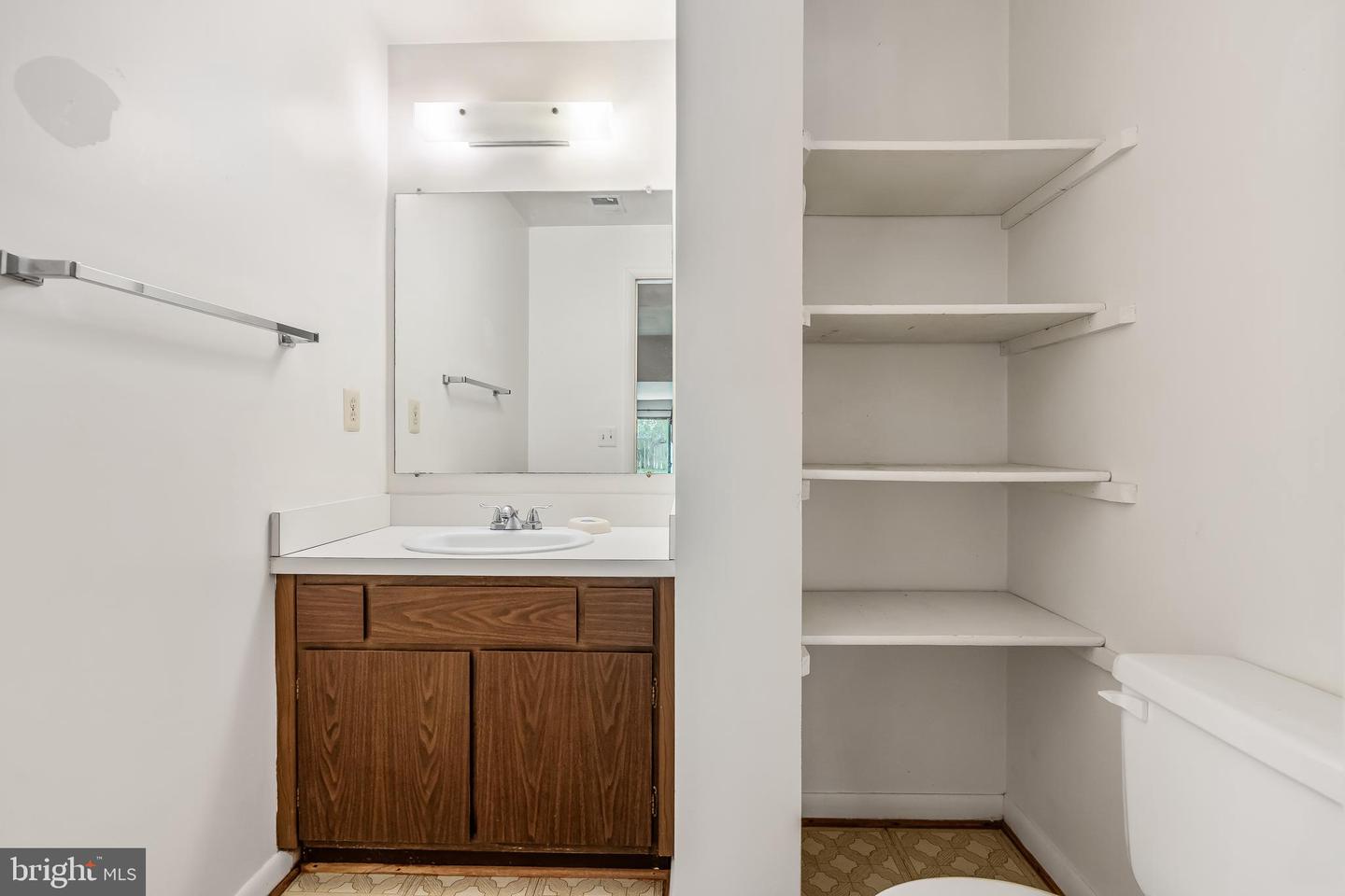 2339 MILLENNIUM LN, RESTON, Virginia 20191, 3 Bedrooms Bedrooms, ,2 BathroomsBathrooms,Residential,For sale,2339 MILLENNIUM LN,VAFX2243568 MLS # VAFX2243568