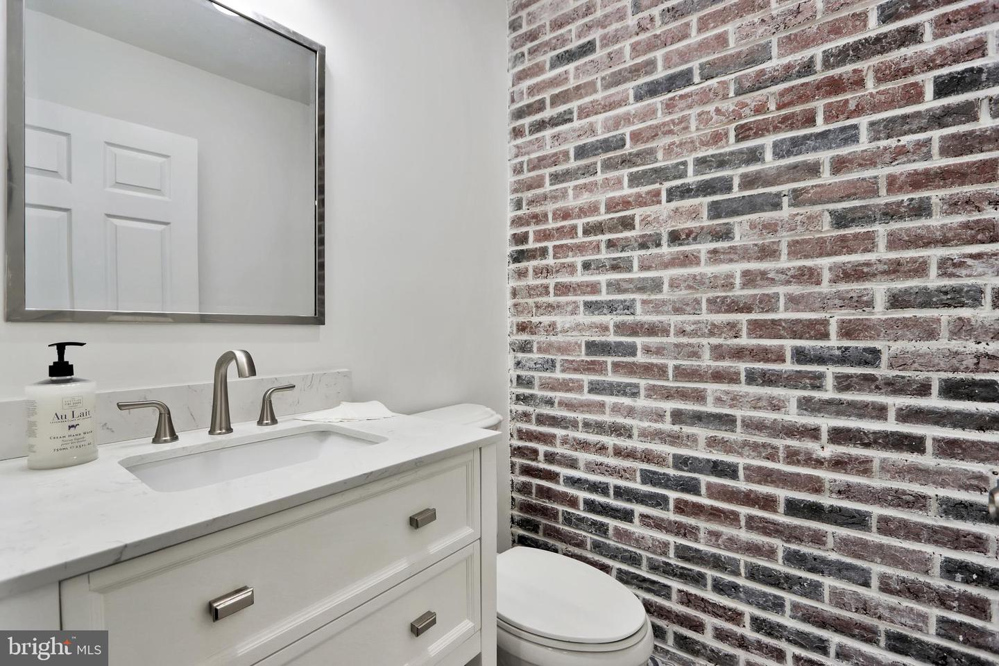 1133 46TH ST SE, WASHINGTON, District Of Columbia 20019, 5 Bedrooms Bedrooms, ,4 BathroomsBathrooms,Residential,For sale,1133 46TH ST SE,DCDC2206798 MLS # DCDC2206798