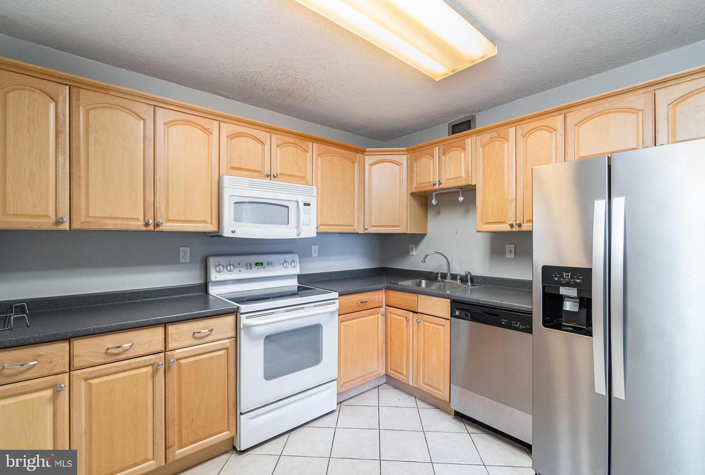 307 YOAKUM PKWY #716, ALEXANDRIA, Virginia 22304, 1 Bedroom Bedrooms, ,1 BathroomBathrooms,Residential,For sale,307 YOAKUM PKWY #716,VAAX2046824 MLS # VAAX2046824