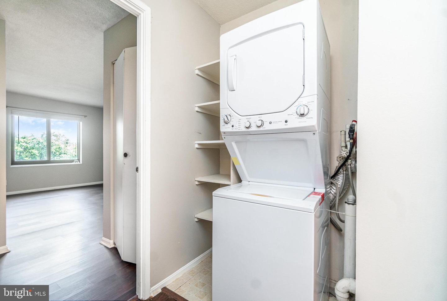 307 YOAKUM PKWY #716, ALEXANDRIA, Virginia 22304, 1 Bedroom Bedrooms, ,1 BathroomBathrooms,Residential,For sale,307 YOAKUM PKWY #716,VAAX2046824 MLS # VAAX2046824