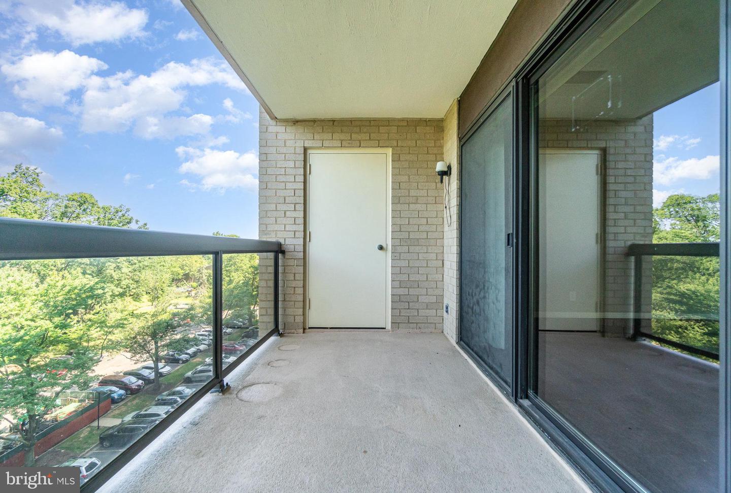 307 YOAKUM PKWY #716, ALEXANDRIA, Virginia 22304, 1 Bedroom Bedrooms, ,1 BathroomBathrooms,Residential,For sale,307 YOAKUM PKWY #716,VAAX2046824 MLS # VAAX2046824