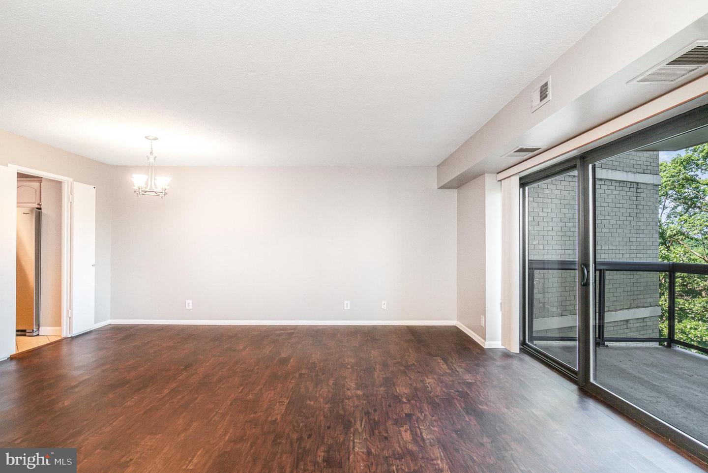 307 YOAKUM PKWY #716, ALEXANDRIA, Virginia 22304, 1 Bedroom Bedrooms, ,1 BathroomBathrooms,Residential,For sale,307 YOAKUM PKWY #716,VAAX2046824 MLS # VAAX2046824