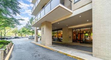 307 YOAKUM PKWY #716, ALEXANDRIA, Virginia 22304, 1 Bedroom Bedrooms, ,1 BathroomBathrooms,Residential,For sale,307 YOAKUM PKWY #716,VAAX2046824 MLS # VAAX2046824