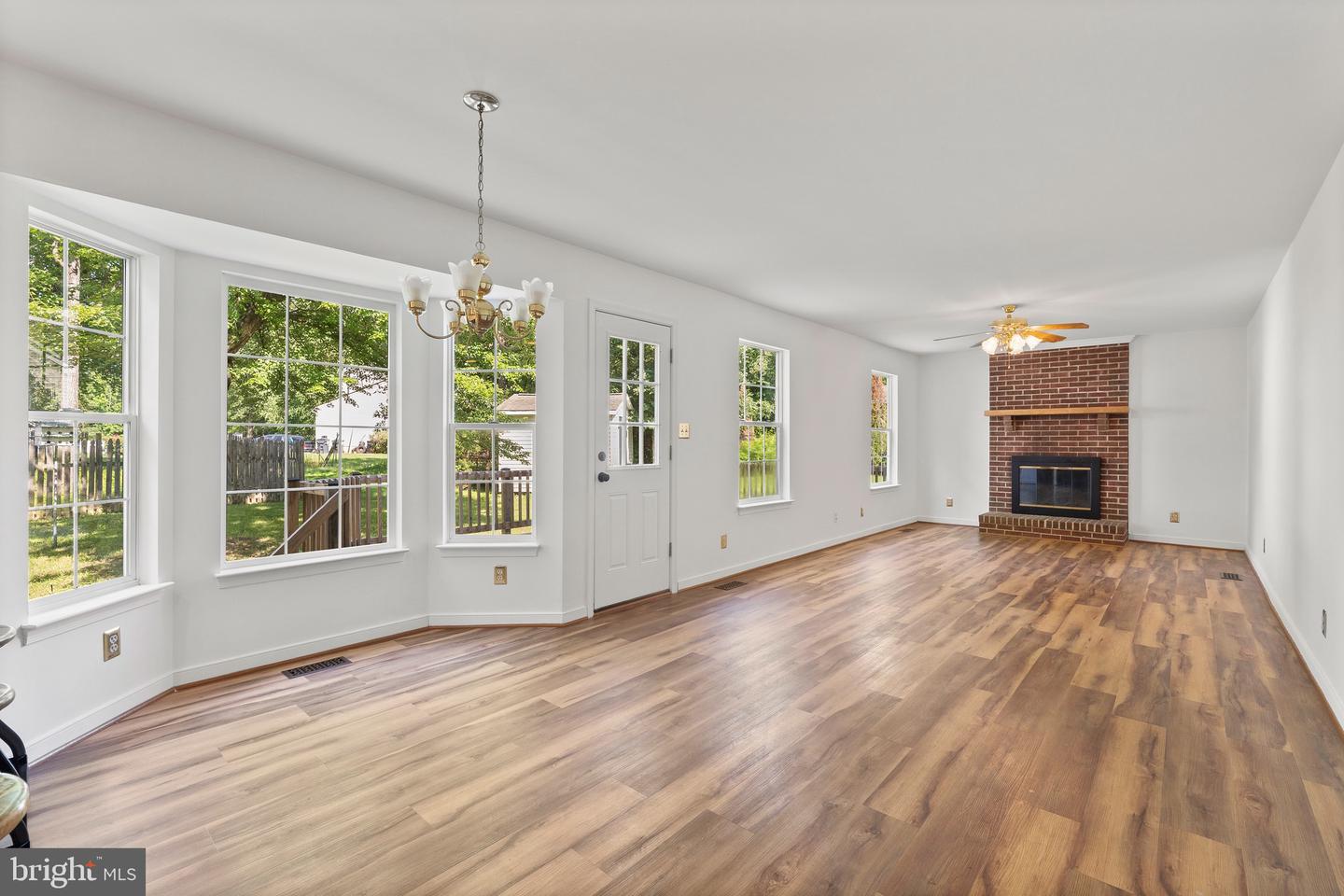 27 BROWN CIR, FREDERICKSBURG, Virginia 22405, 4 Bedrooms Bedrooms, ,2 BathroomsBathrooms,Residential,For sale,27 BROWN CIR,VAST2040150 MLS # VAST2040150