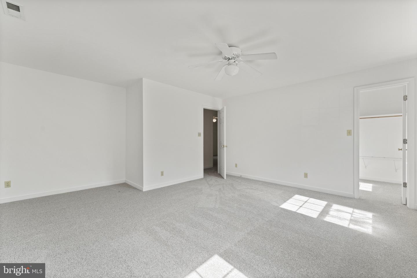 27 BROWN CIR, FREDERICKSBURG, Virginia 22405, 4 Bedrooms Bedrooms, ,2 BathroomsBathrooms,Residential,For sale,27 BROWN CIR,VAST2040150 MLS # VAST2040150