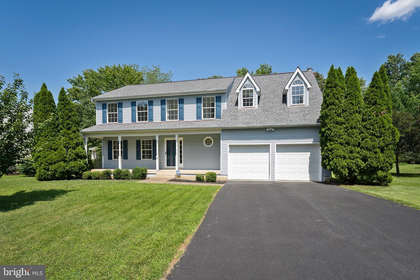 27 BROWN CIR, FREDERICKSBURG, Virginia 22405, 4 Bedrooms Bedrooms, ,2 BathroomsBathrooms,Residential,For sale,27 BROWN CIR,VAST2040150 MLS # VAST2040150