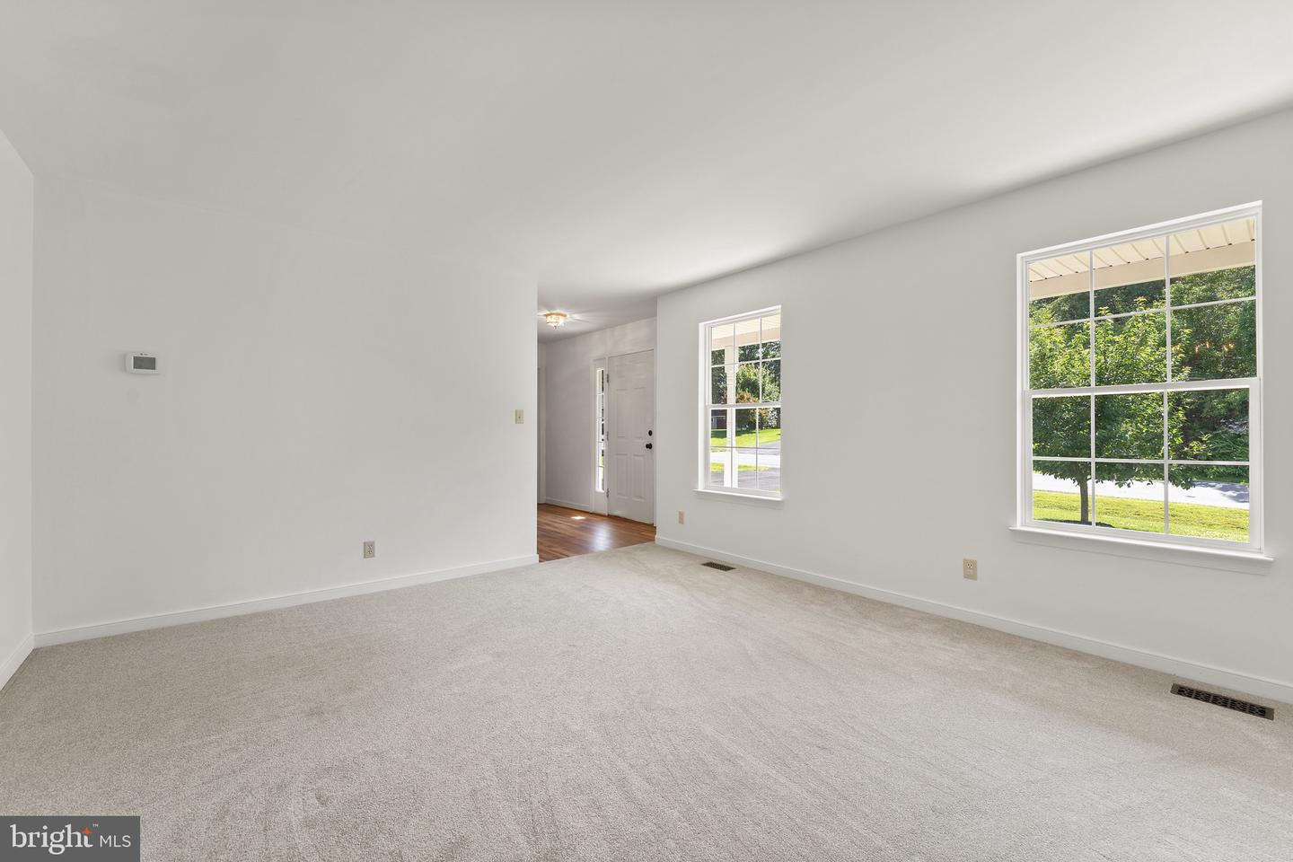 27 BROWN CIR, FREDERICKSBURG, Virginia 22405, 4 Bedrooms Bedrooms, ,2 BathroomsBathrooms,Residential,For sale,27 BROWN CIR,VAST2040150 MLS # VAST2040150