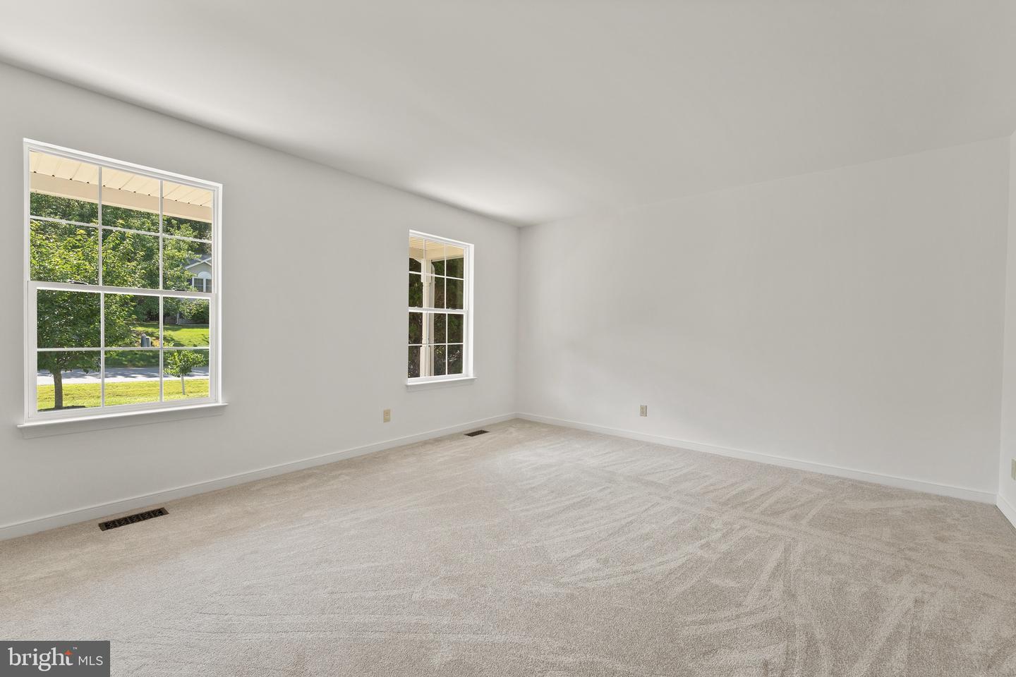 27 BROWN CIR, FREDERICKSBURG, Virginia 22405, 4 Bedrooms Bedrooms, ,2 BathroomsBathrooms,Residential,For sale,27 BROWN CIR,VAST2040150 MLS # VAST2040150