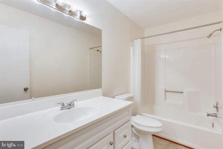 15246 STREAMSIDE CT, DUMFRIES, Virginia 22025, 3 Bedrooms Bedrooms, ,3 BathroomsBathrooms,Residential,For sale,15246 STREAMSIDE CT,VAPW2097856 MLS # VAPW2097856