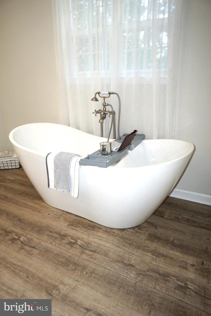 27 APPLING RD, STAFFORD, Virginia 22554, 5 Bedrooms Bedrooms, ,3 BathroomsBathrooms,Residential,For sale,27 APPLING RD,VAST2040190 MLS # VAST2040190