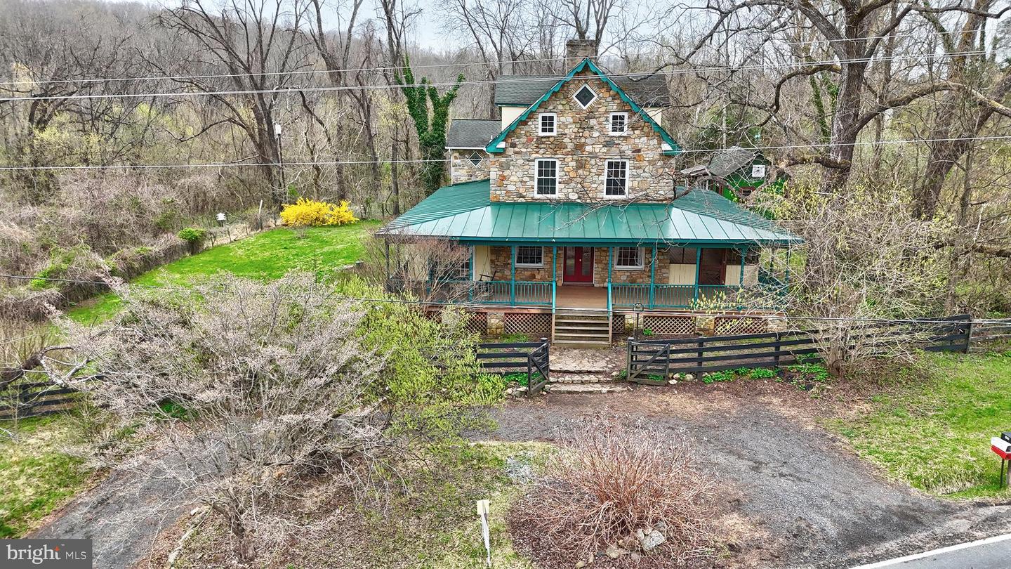 329 OLD BRIDGE RD, AMISSVILLE, Virginia 20106, 4 Bedrooms Bedrooms, ,3 BathroomsBathrooms,Residential,For sale,329 OLD BRIDGE RD,VACU2010876 MLS # VACU2010876