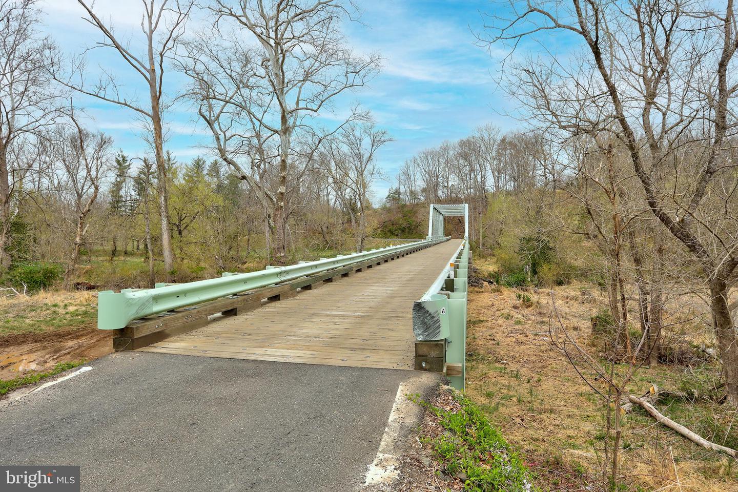 329 OLD BRIDGE RD, AMISSVILLE, Virginia 20106, 4 Bedrooms Bedrooms, ,3 BathroomsBathrooms,Residential,For sale,329 OLD BRIDGE RD,VACU2010876 MLS # VACU2010876