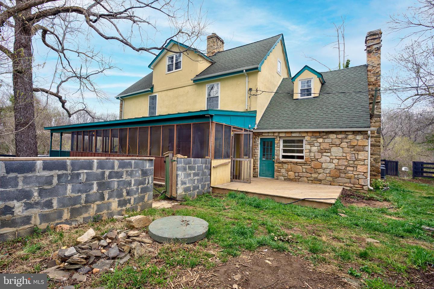 329 OLD BRIDGE RD, AMISSVILLE, Virginia 20106, 4 Bedrooms Bedrooms, ,3 BathroomsBathrooms,Residential,For sale,329 OLD BRIDGE RD,VACU2010876 MLS # VACU2010876