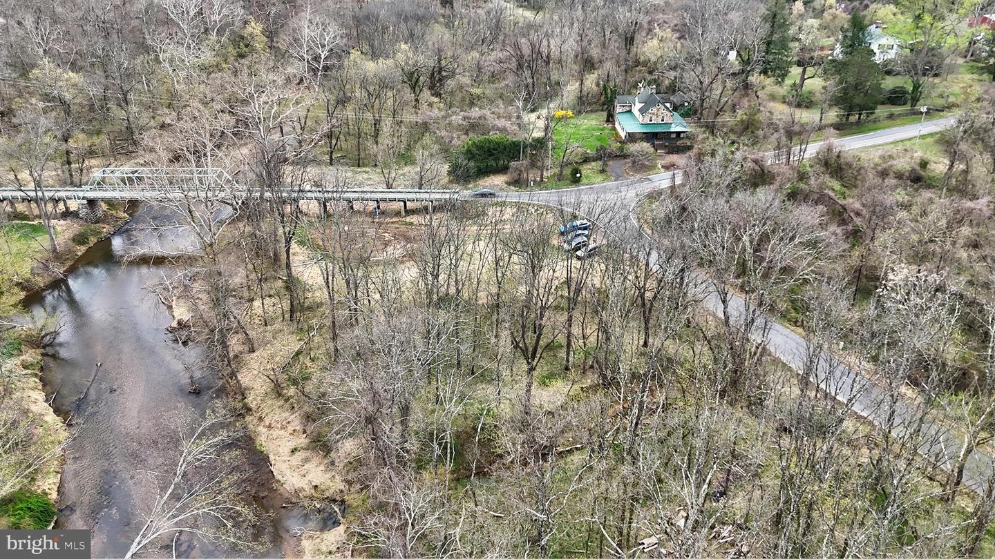329 OLD BRIDGE RD, AMISSVILLE, Virginia 20106, 4 Bedrooms Bedrooms, ,3 BathroomsBathrooms,Residential,For sale,329 OLD BRIDGE RD,VACU2010876 MLS # VACU2010876