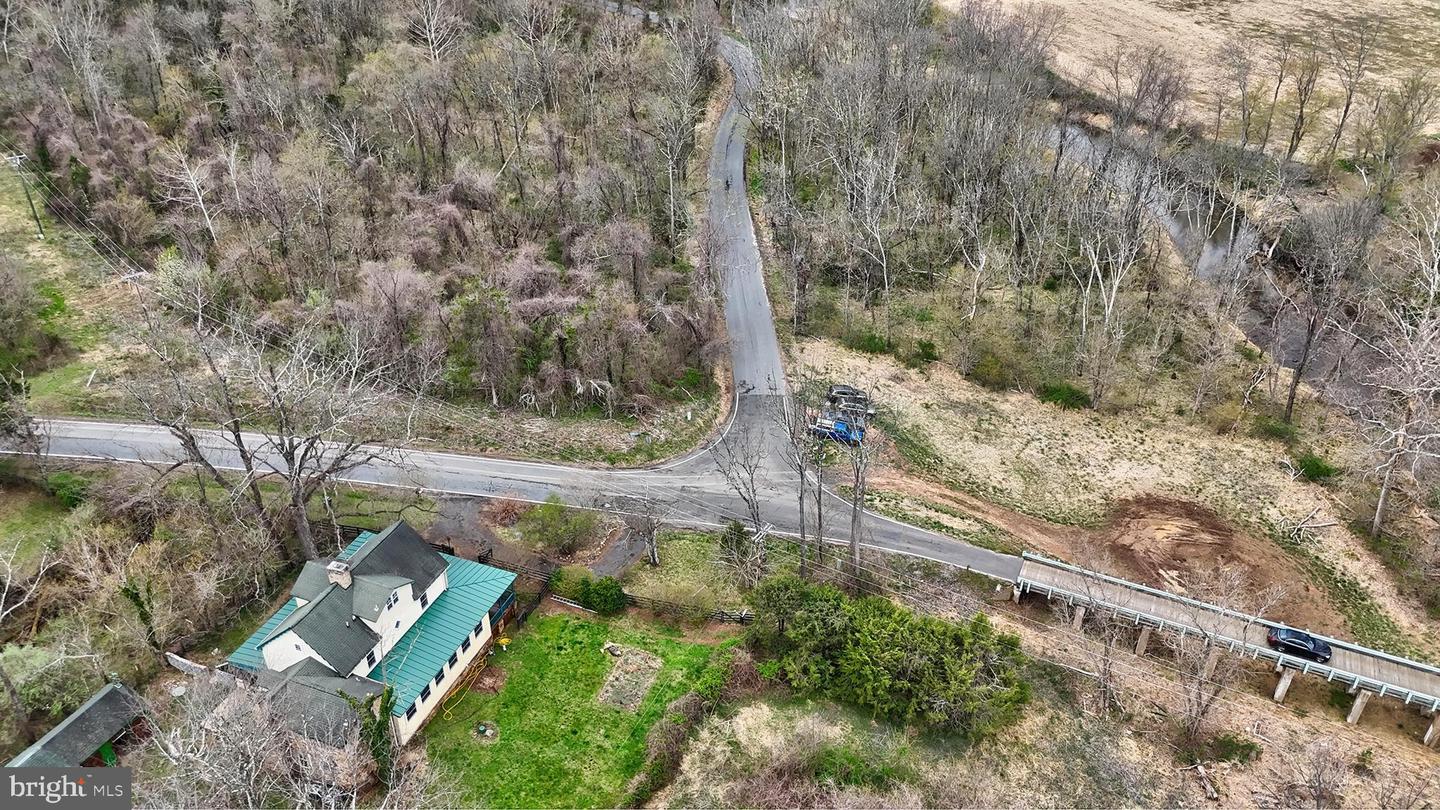 329 OLD BRIDGE RD, AMISSVILLE, Virginia 20106, 4 Bedrooms Bedrooms, ,3 BathroomsBathrooms,Residential,For sale,329 OLD BRIDGE RD,VACU2010876 MLS # VACU2010876