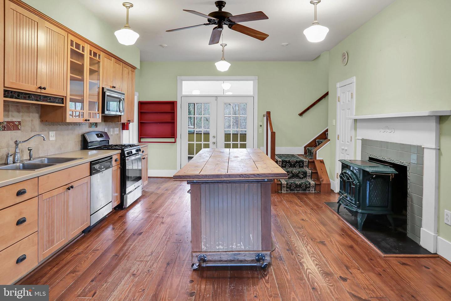 329 OLD BRIDGE RD, AMISSVILLE, Virginia 20106, 4 Bedrooms Bedrooms, ,3 BathroomsBathrooms,Residential,For sale,329 OLD BRIDGE RD,VACU2010876 MLS # VACU2010876
