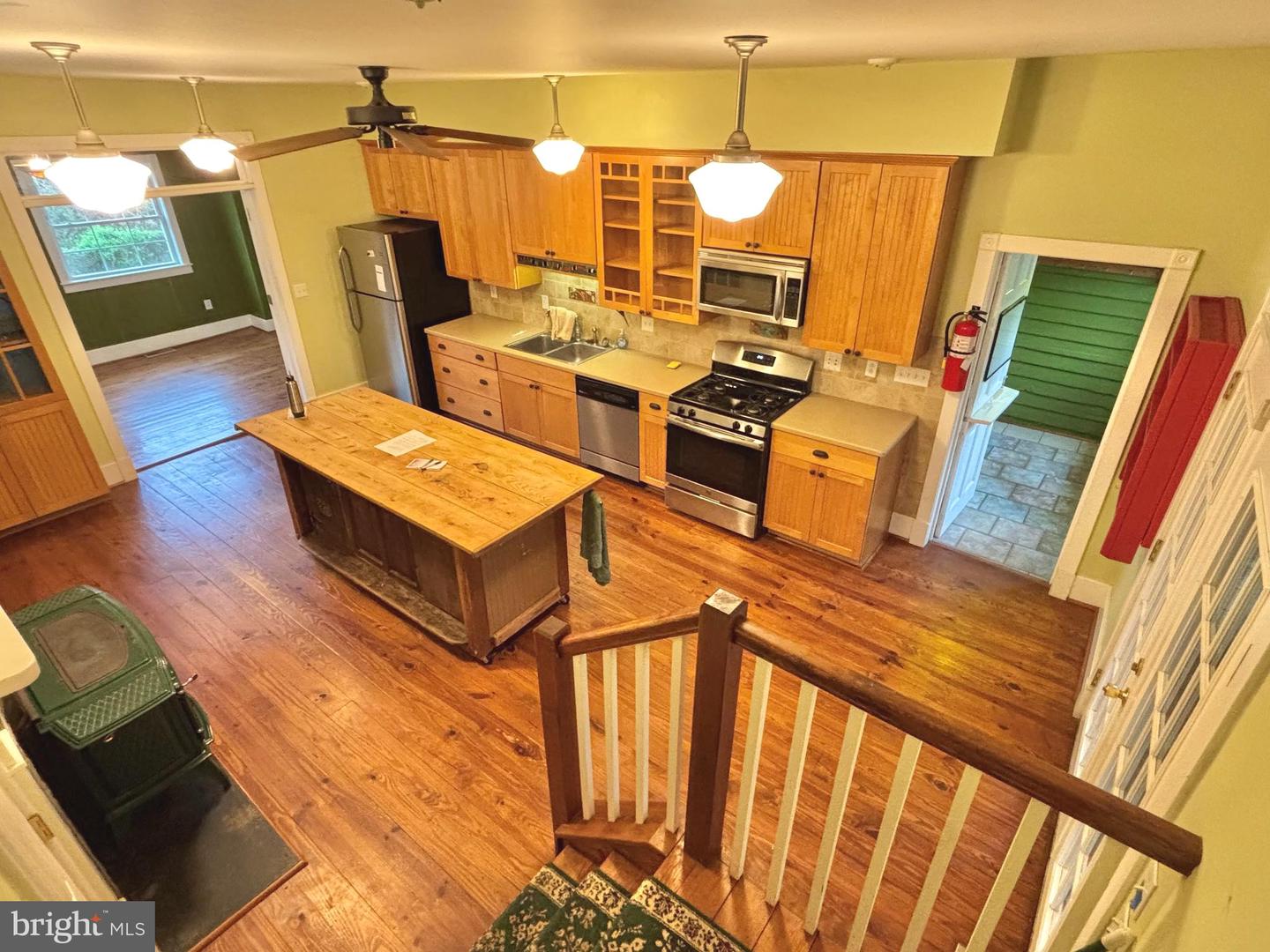 329 OLD BRIDGE RD, AMISSVILLE, Virginia 20106, 4 Bedrooms Bedrooms, ,3 BathroomsBathrooms,Residential,For sale,329 OLD BRIDGE RD,VACU2010876 MLS # VACU2010876