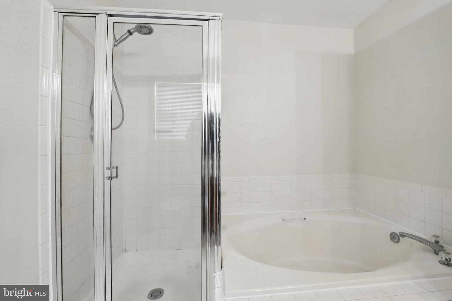 13297 OSAGE DR, WOODBRIDGE, Virginia 22193, 4 Bedrooms Bedrooms, ,2 BathroomsBathrooms,Residential,For sale,13297 OSAGE DR,VAPW2097896 MLS # VAPW2097896