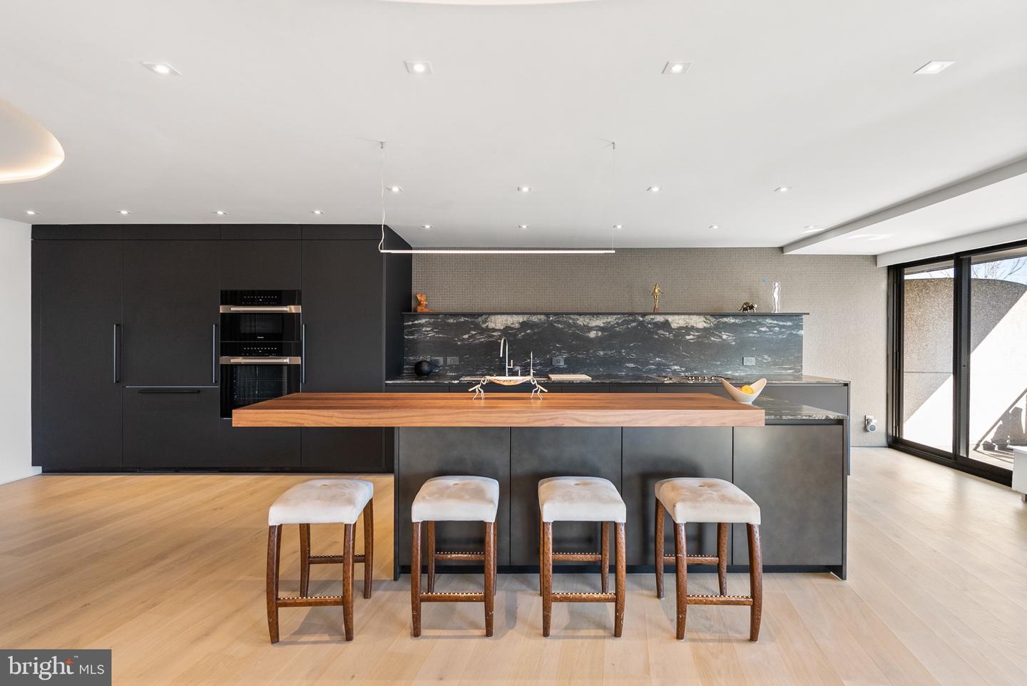 2510 VIRGINIA AVE NW #512-S, WASHINGTON, District Of Columbia 20037, 2 Bedrooms Bedrooms, ,2 BathroomsBathrooms,Residential,For sale,2510 VIRGINIA AVE NW #512-S,DCDC2188398 MLS # DCDC2188398