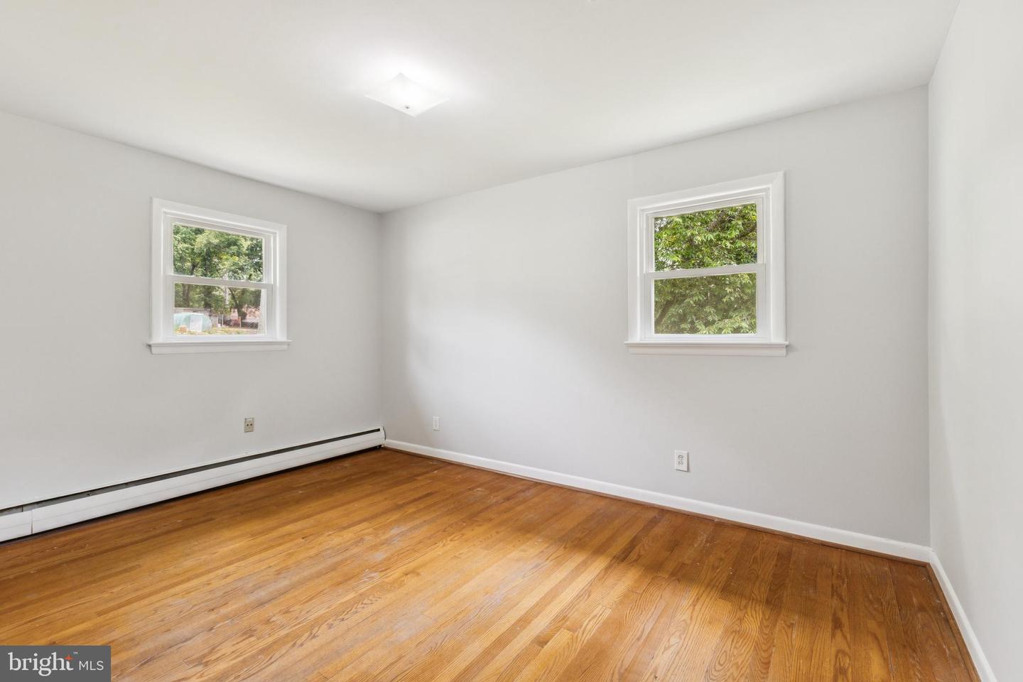 1511 WOODSIDE DR, WOODBRIDGE, Virginia 22191, 4 Bedrooms Bedrooms, ,2 BathroomsBathrooms,Residential,For sale,1511 WOODSIDE DR,VAPW2096758 MLS # VAPW2096758