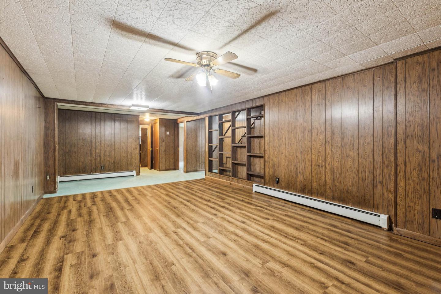 1511 WOODSIDE DR, WOODBRIDGE, Virginia 22191, 4 Bedrooms Bedrooms, ,2 BathroomsBathrooms,Residential,For sale,1511 WOODSIDE DR,VAPW2096758 MLS # VAPW2096758