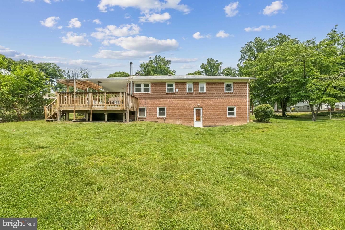 1511 WOODSIDE DR, WOODBRIDGE, Virginia 22191, 4 Bedrooms Bedrooms, ,2 BathroomsBathrooms,Residential,For sale,1511 WOODSIDE DR,VAPW2096758 MLS # VAPW2096758