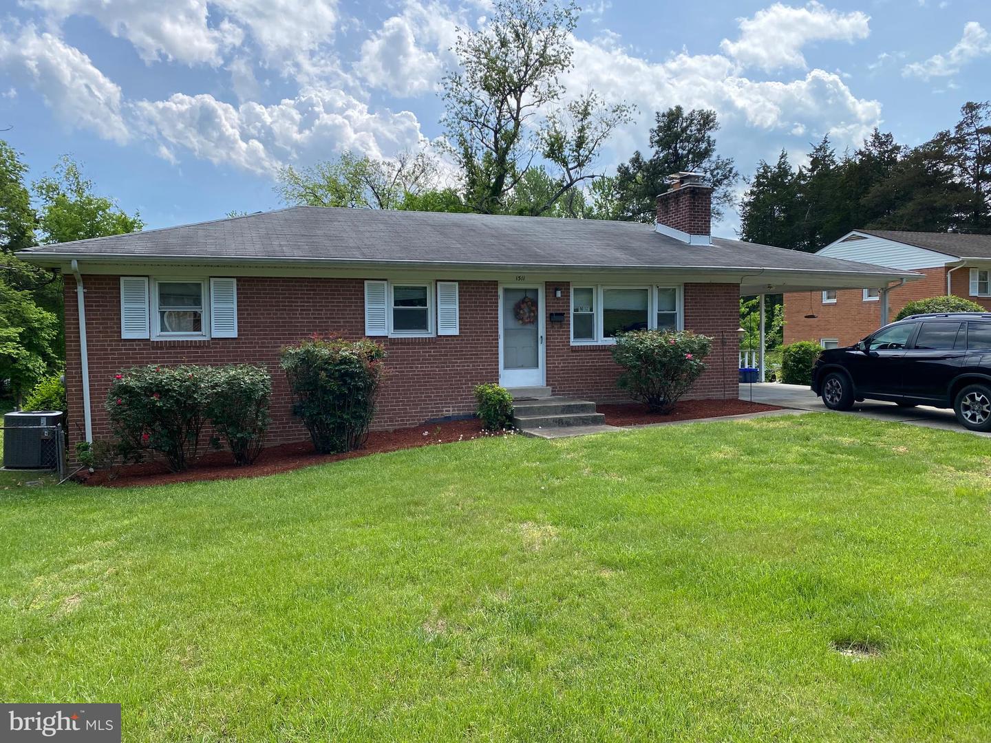 1511 WOODSIDE DR, WOODBRIDGE, Virginia 22191, 4 Bedrooms Bedrooms, ,2 BathroomsBathrooms,Residential,For sale,1511 WOODSIDE DR,VAPW2096758 MLS # VAPW2096758