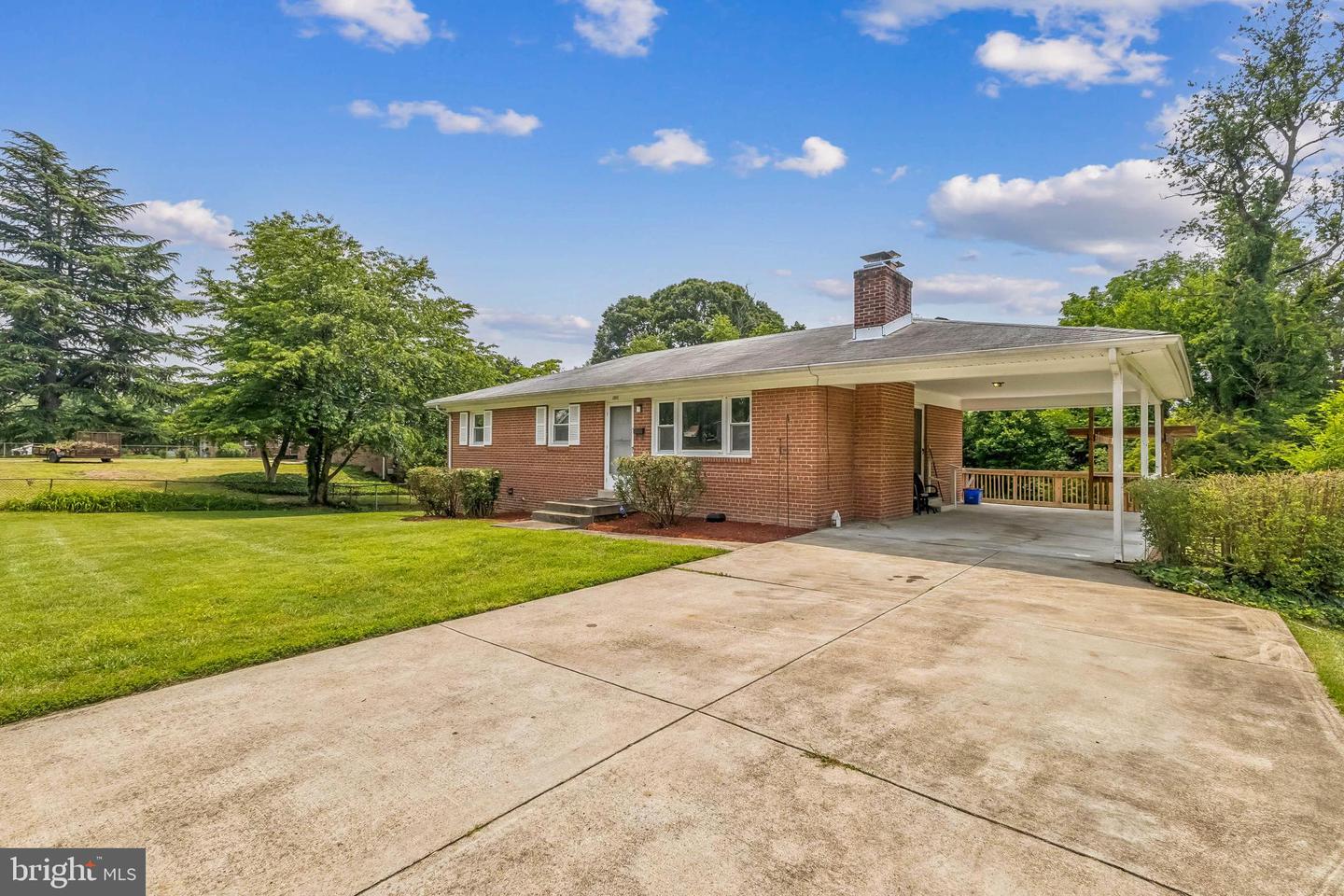 1511 WOODSIDE DR, WOODBRIDGE, Virginia 22191, 4 Bedrooms Bedrooms, ,2 BathroomsBathrooms,Residential,For sale,1511 WOODSIDE DR,VAPW2096758 MLS # VAPW2096758
