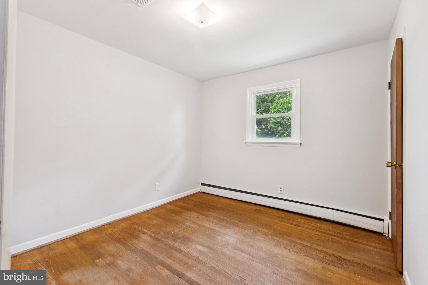 1511 WOODSIDE DR, WOODBRIDGE, Virginia 22191, 4 Bedrooms Bedrooms, ,2 BathroomsBathrooms,Residential,For sale,1511 WOODSIDE DR,VAPW2096758 MLS # VAPW2096758