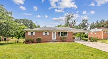 1511 WOODSIDE DR, WOODBRIDGE, Virginia 22191, 4 Bedrooms Bedrooms, ,2 BathroomsBathrooms,Residential,For sale,1511 WOODSIDE DR,VAPW2096758 MLS # VAPW2096758