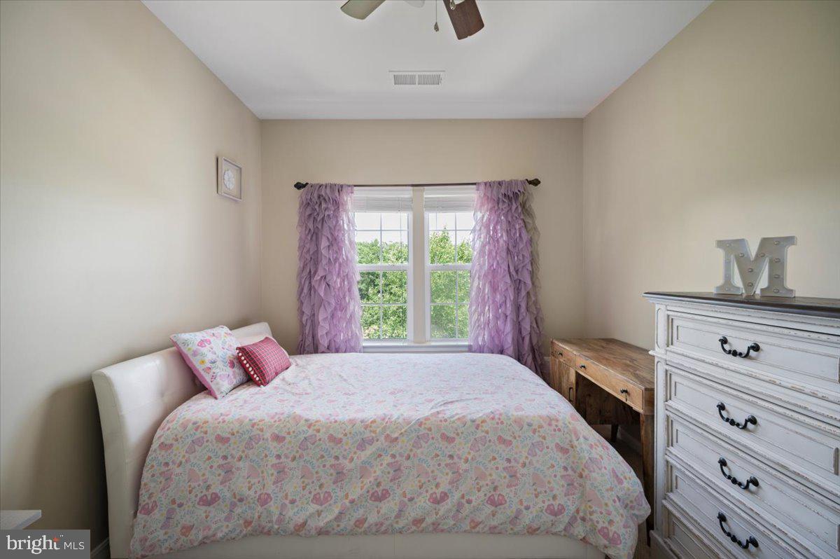 35 GALLERY RD, STAFFORD, Virginia 22554, 5 Bedrooms Bedrooms, ,3 BathroomsBathrooms,Residential,For sale,35 GALLERY RD,VAST2040002 MLS # VAST2040002