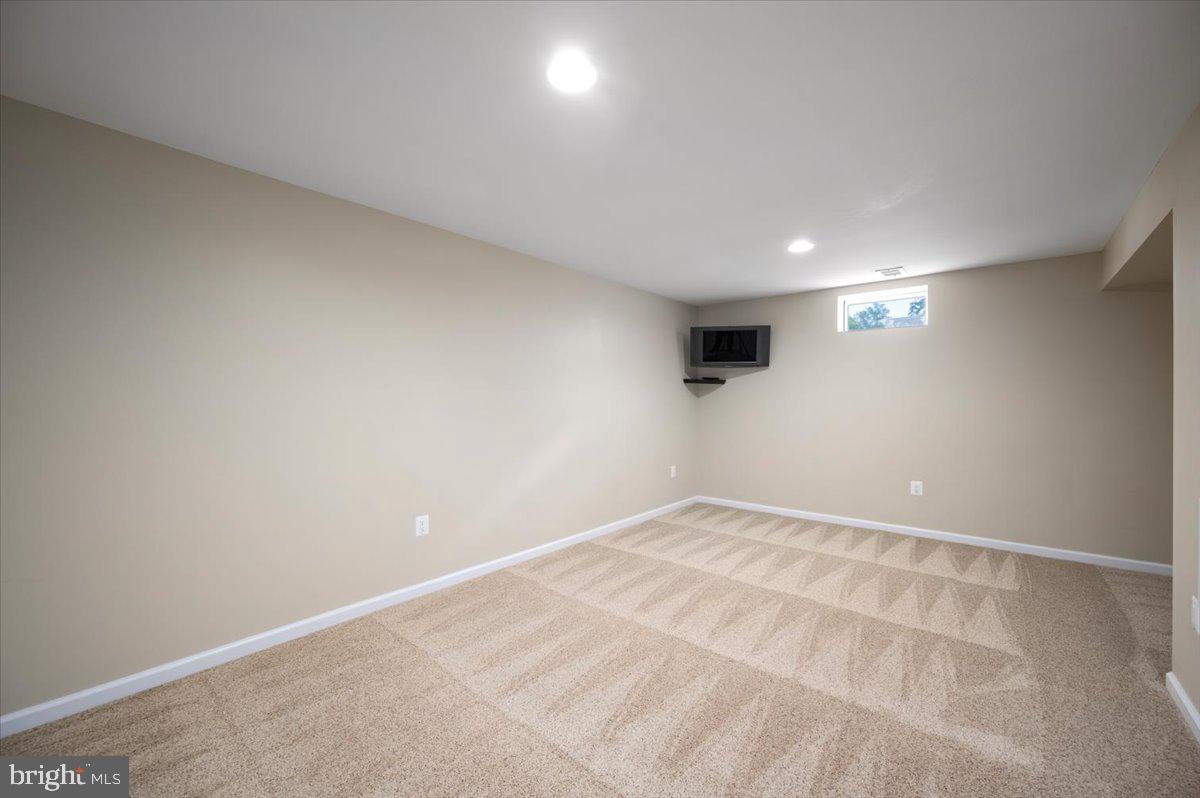 35 GALLERY RD, STAFFORD, Virginia 22554, 5 Bedrooms Bedrooms, ,3 BathroomsBathrooms,Residential,For sale,35 GALLERY RD,VAST2040002 MLS # VAST2040002