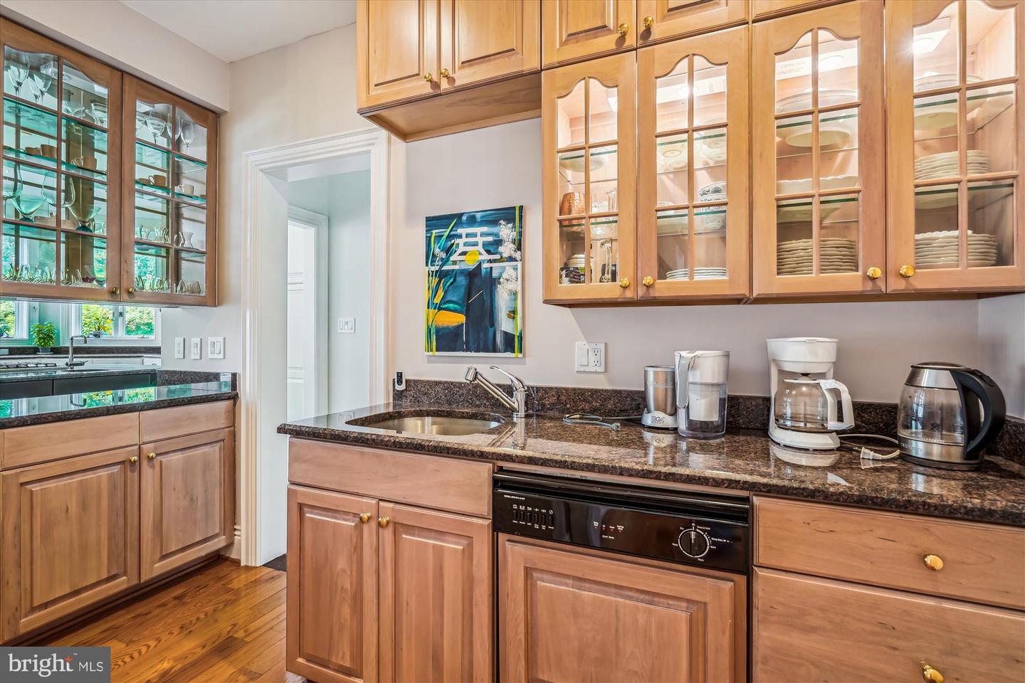 8902 CHEQUERS WAY, MCLEAN, Virginia 22102, 5 Bedrooms Bedrooms, ,5 BathroomsBathrooms,Residential,For sale,8902 CHEQUERS WAY,VAFX2249046 MLS # VAFX2249046