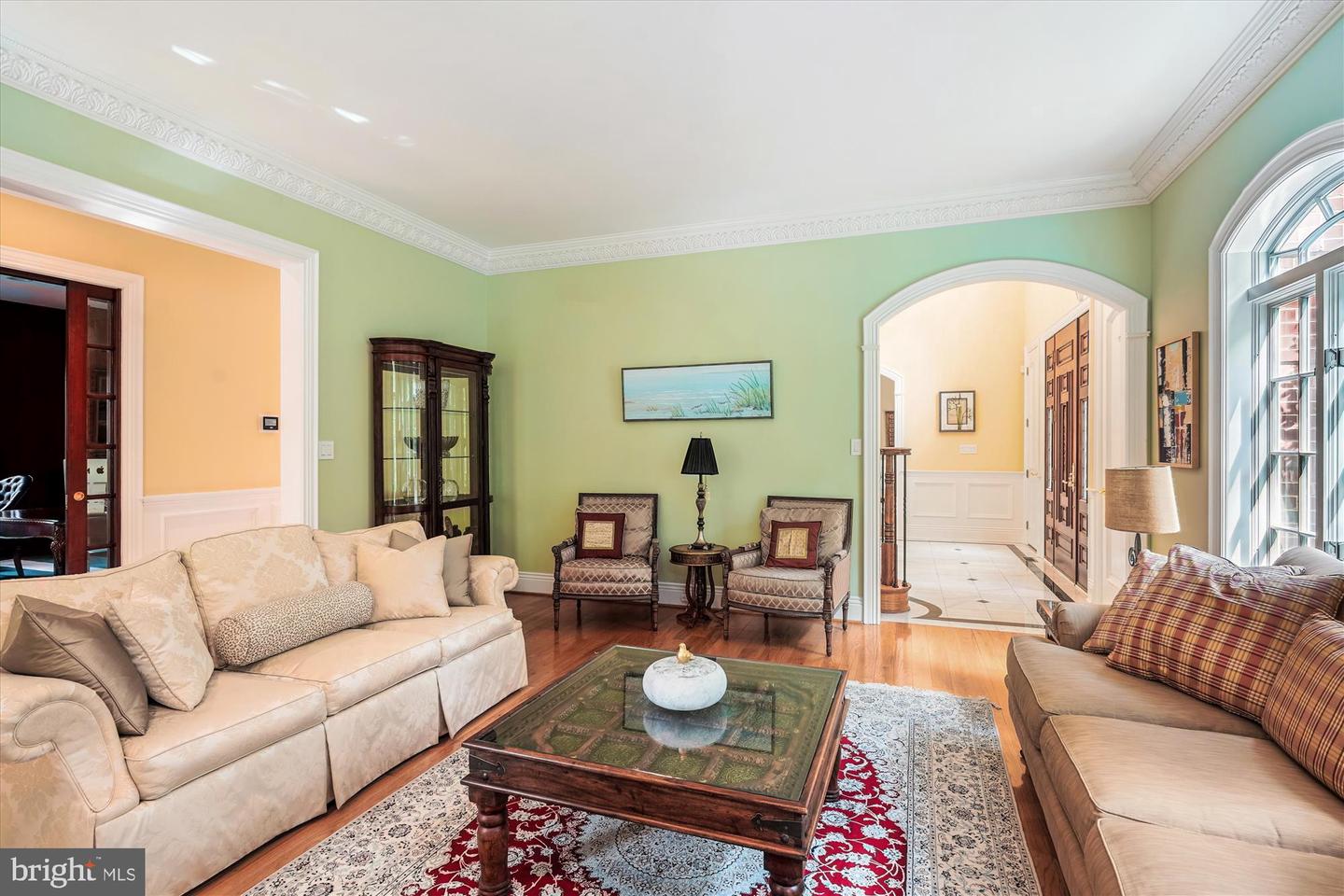 8902 CHEQUERS WAY, MCLEAN, Virginia 22102, 5 Bedrooms Bedrooms, ,5 BathroomsBathrooms,Residential,For sale,8902 CHEQUERS WAY,VAFX2249046 MLS # VAFX2249046