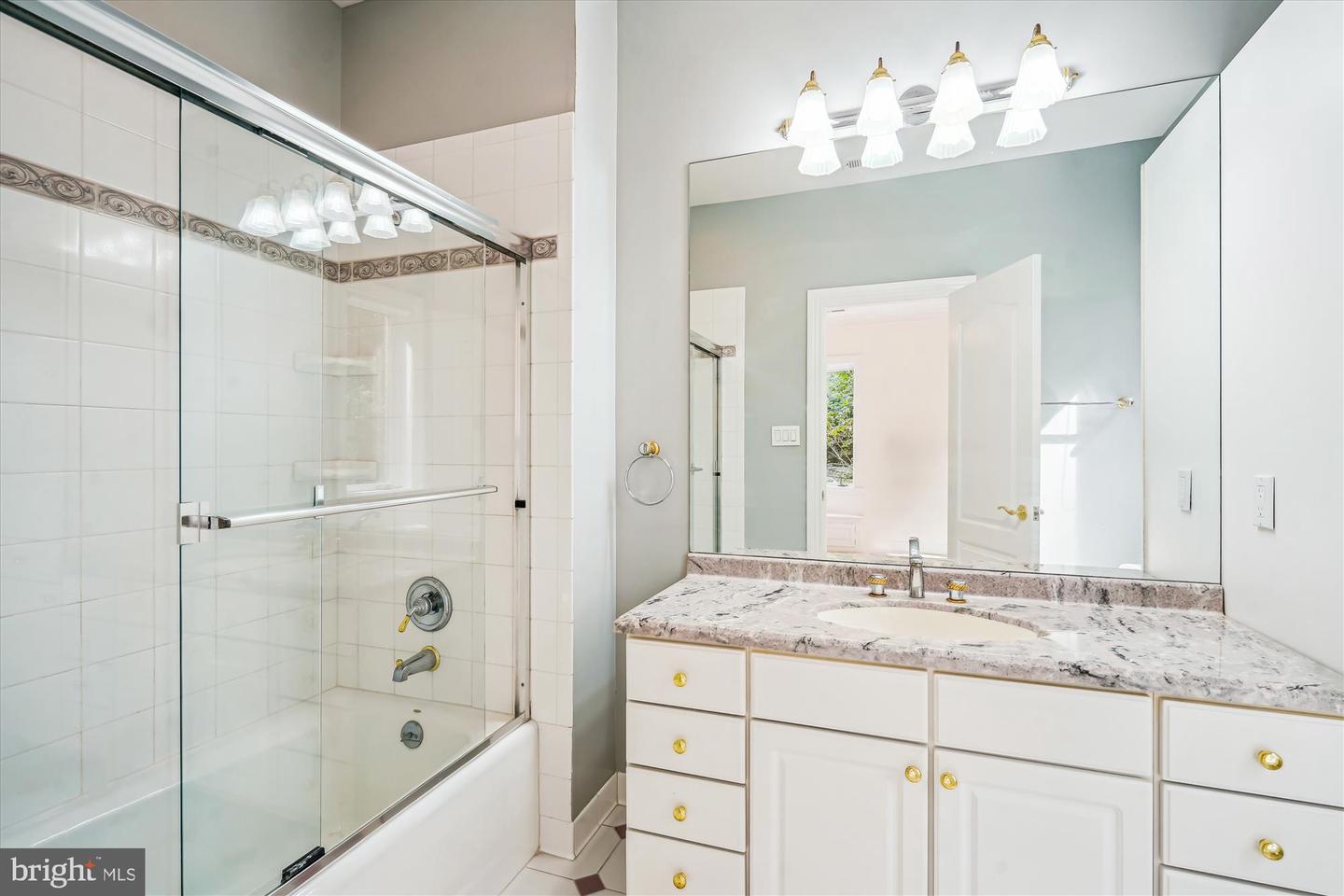 8902 CHEQUERS WAY, MCLEAN, Virginia 22102, 5 Bedrooms Bedrooms, ,5 BathroomsBathrooms,Residential,For sale,8902 CHEQUERS WAY,VAFX2249046 MLS # VAFX2249046